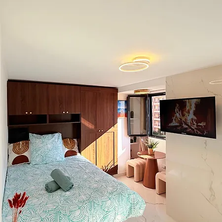 Place Massena - Small Peaceful Haven Nice