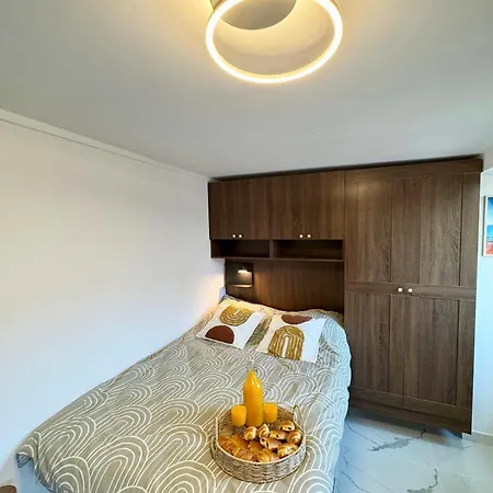 Place Massena - Small Peaceful Haven * Nice