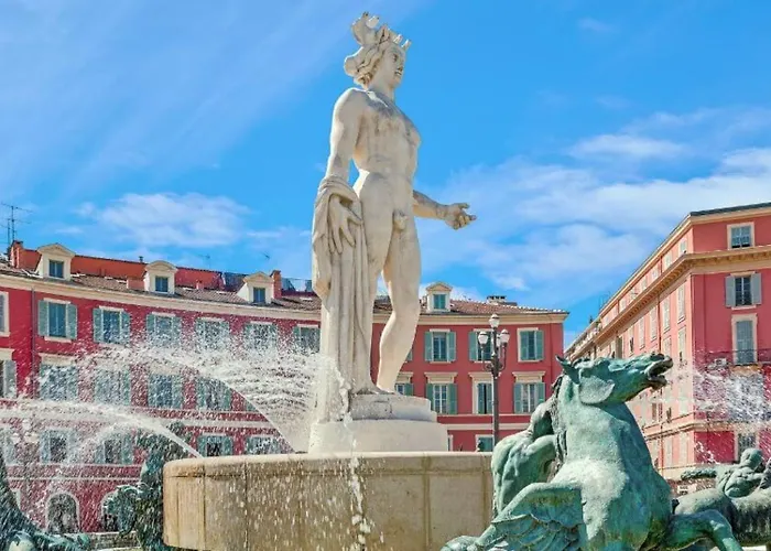 Place Massena - Small Peaceful Haven * Nice