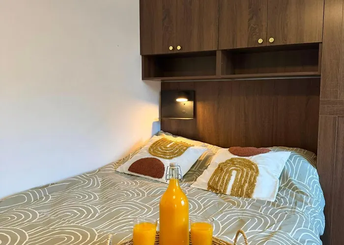 Apartment Place Massena - Small Peaceful Haven