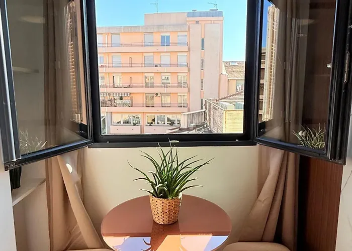 Place Massena - Small Peaceful Haven *
